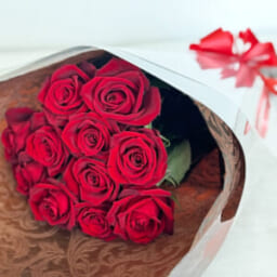 【会員様限定】運命のプロポーズを、最高の輝きで彩る。「プロポーズ専用バラの花束」販売開始のお知らせ